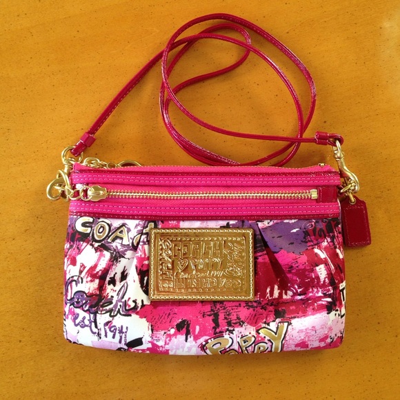 Coach Handbags - Coach Cross-Body