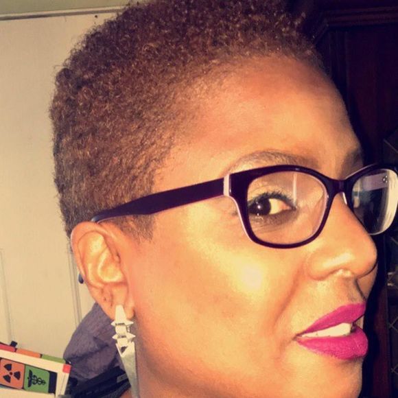 Meet your Posher, Lisa