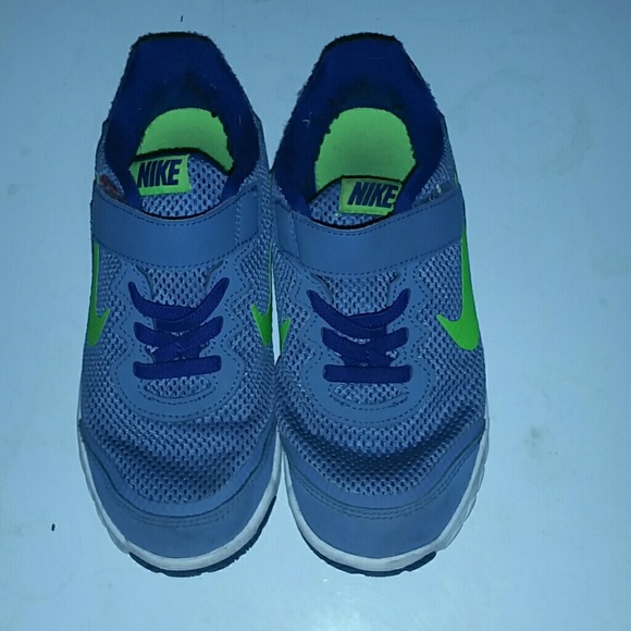 Nike boys sneakers