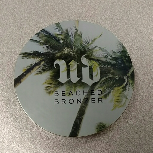 Beached bronzer in sun kissed.  UD used