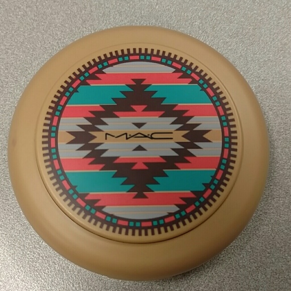 Mac bronzer in matte bronze