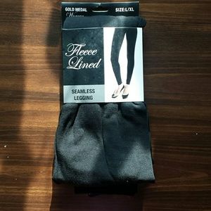 NWT Fleece lined leggings