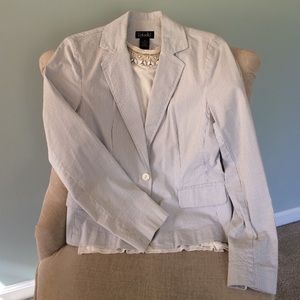 EUC Seersucker blazer