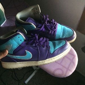 Nike shoes