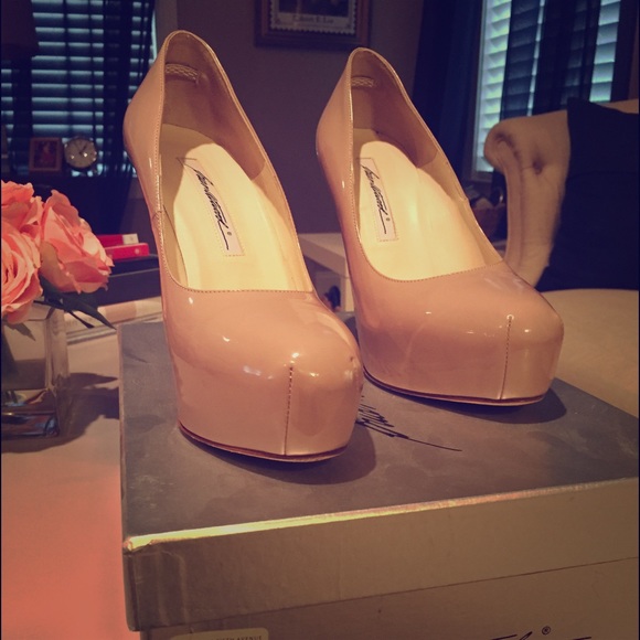 Brian Atwood Maniac Nude Pump