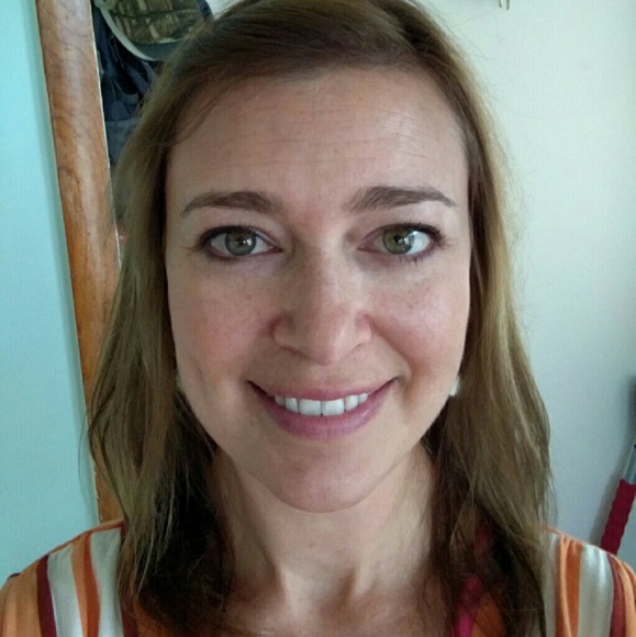 Meet your Posher, Amy - Picture 1 of 1