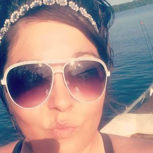 Meet your Posher, Sami