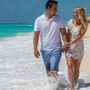 Meet your Posher, Holly