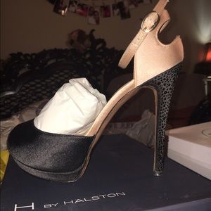 SOLD!!! Women's Shoes