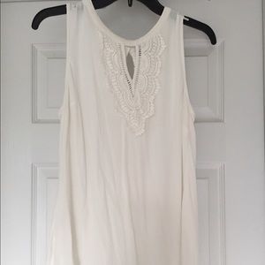 Daniel Rainn lace keyhole blouse