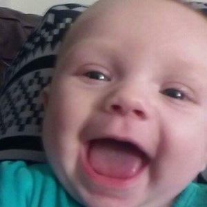 Meet your Posher, Caressa