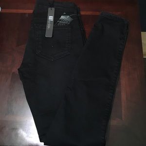 Kut from the kloth Mia toothpick skinny Jean