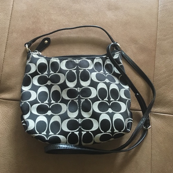 Authentic Coach Crossbody - Picture 2 of 3