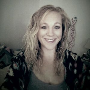 Meet your Posher, Carrie