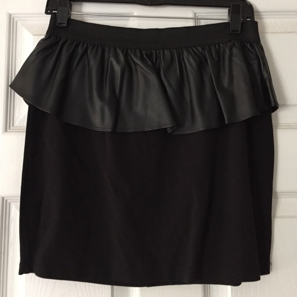 Peplum skirt