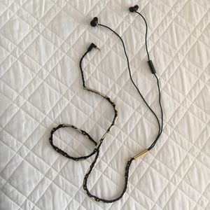 H&M x BALMAIN earphones