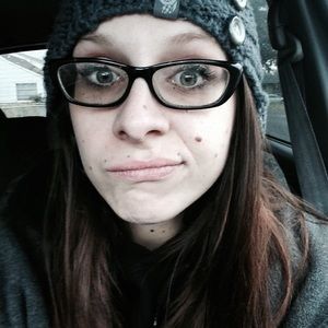 Meet your Posher, Ally