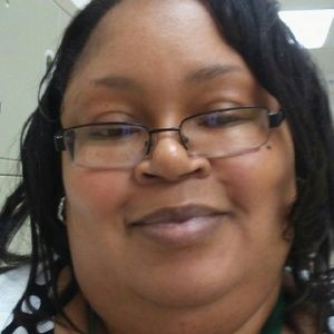 Meet your Posher, Vickie