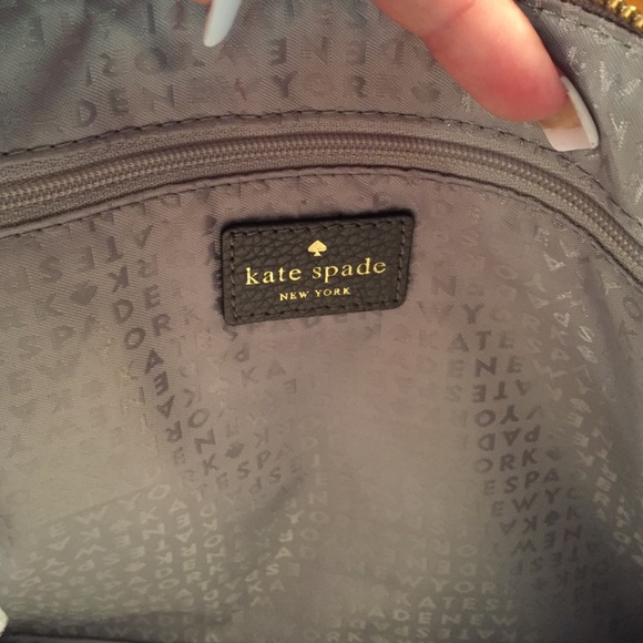 💥🆕 Gray Theona Kate Spade Leather & Suede Purse - Picture 4 of 4