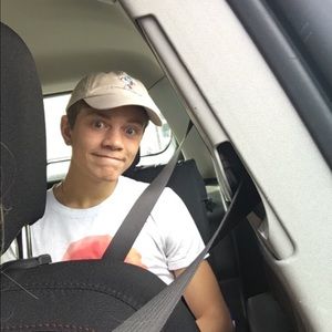 Meet your Posher, Lucas