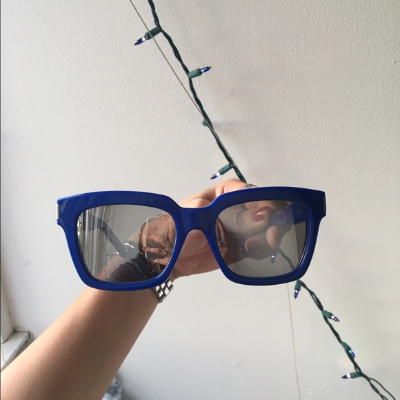 Saint Laurent Glasses - Picture 2 of 4