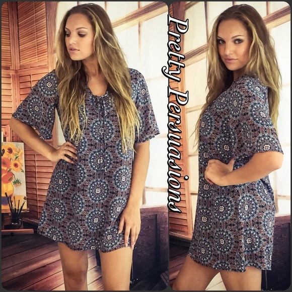 CLEARANCE‼️ NWT Printed Lace Up Tunic Mini Dress - Picture 3 of 4