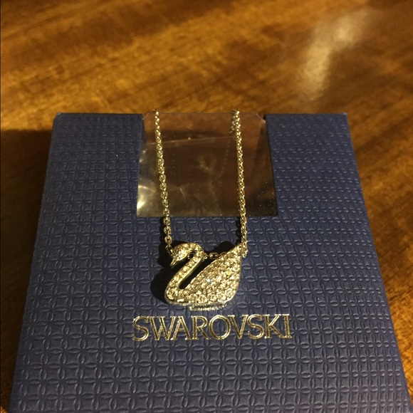 Swarvoski swan necklace.