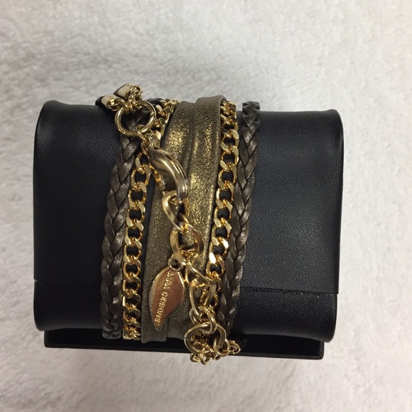 SARADESIGNS Watch - Picture 2 of 3