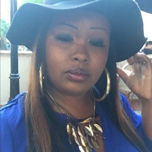 Meet your Posher, Raven