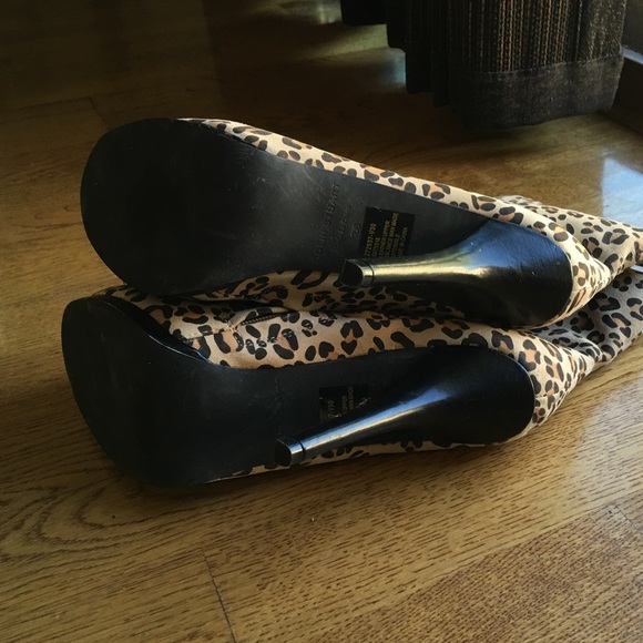 Boots - Picture 3 of 4