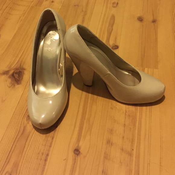 Forever 21 Nude/Taupe Wide Heels