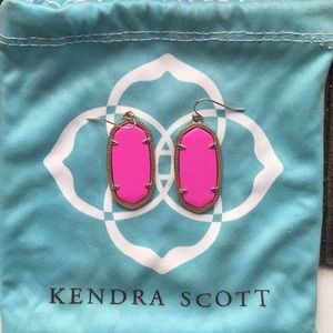 Hot pink small Kendra Scott earnings