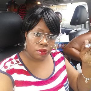 Meet your Posher, Antoinette