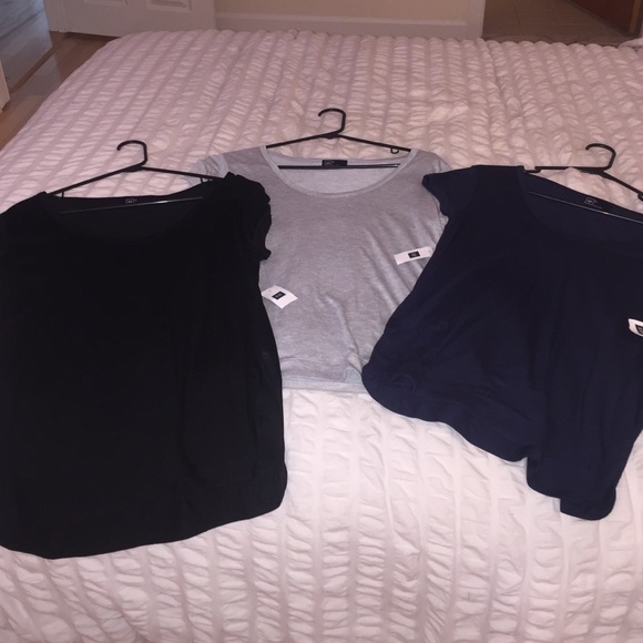New with tags Gap t-shirts