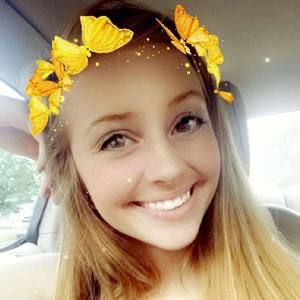 Meet your Posher, Avery