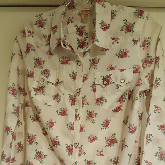 Reduced Floral snap button-front shirt