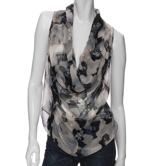 Maggie Ward Knit Back Floral Top