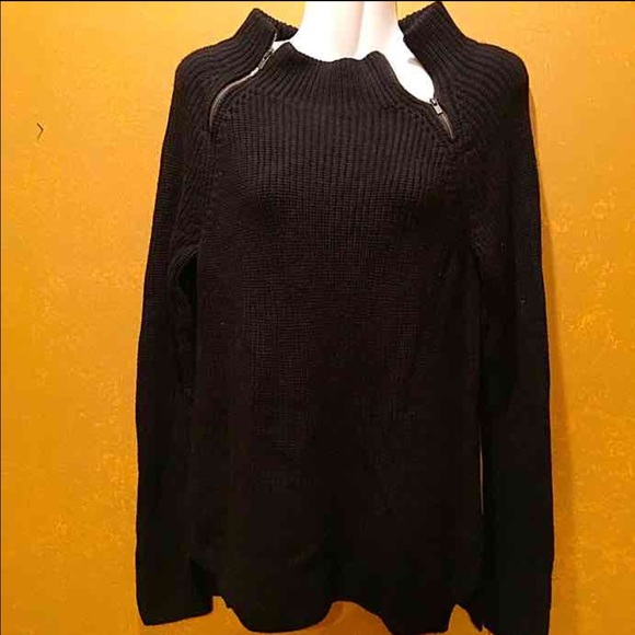 Banana Republic Sweaters - Zipper Detail Banana Republic Sweater💕