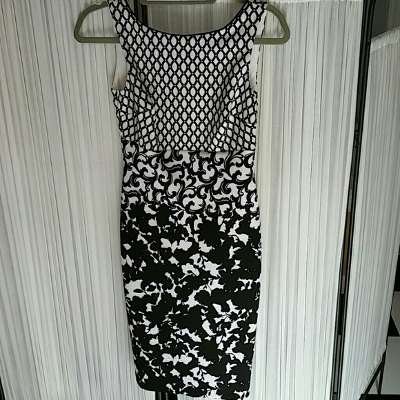 Super flattering WHBM dress worn twice