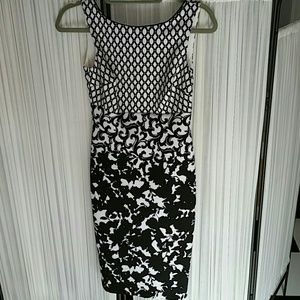 Super flattering WHBM dress worn twice