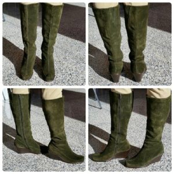 Aerosoles tall Forrest green suede boots like new - Picture 4 of 4