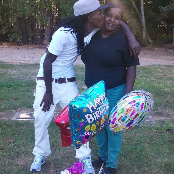 Meet your Posher, Truely - Picture 1 of 1