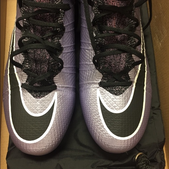 Nike soccer cleats super fly main image 4