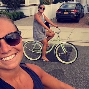 Meet your Posher, Hannah