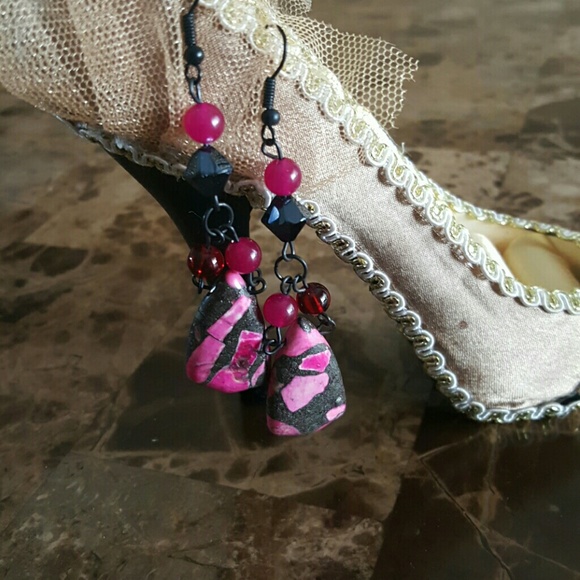 Drop earrings
