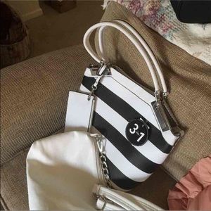 3 in 1 Wilson leather purse set