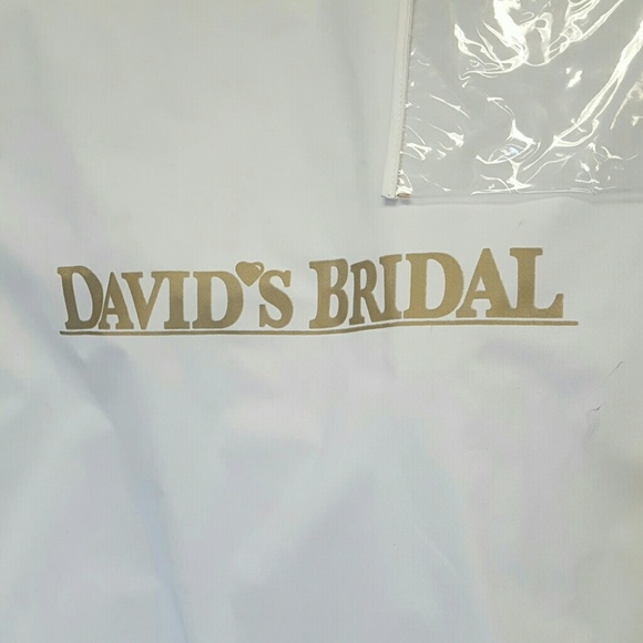 Wedding dress - Picture 3 of 3