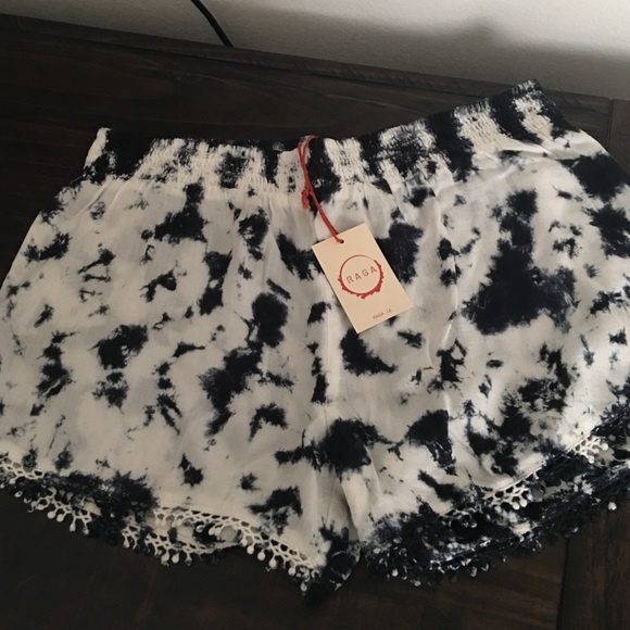 Raga Shorts - Picture 1 of 1