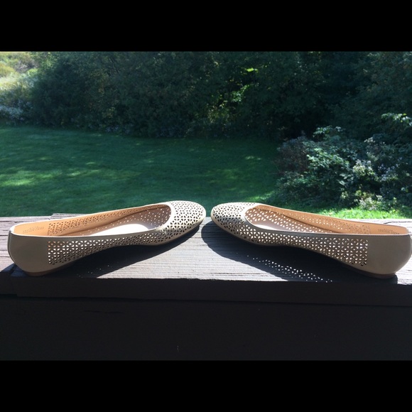 Adorable perforated leather J.Crew ballet flats