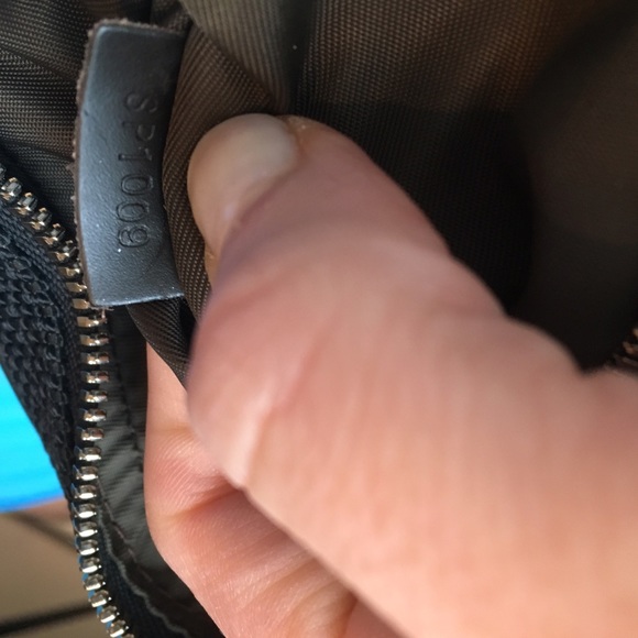 🎉HP LOUIS Vuitton canvas messenger NEW UNISEX - Picture 3 of 8